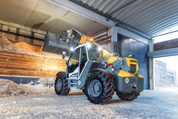 Picture of a telescopic handler by Liebherr